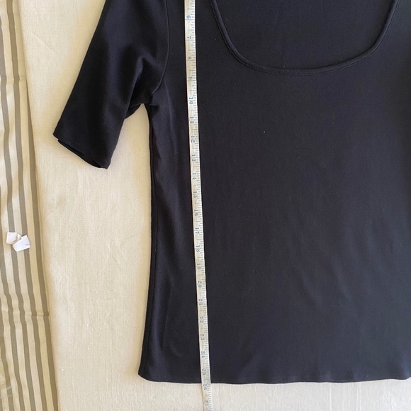 Vince Scoop Neck Top Size L Mid Length Sleeve Black - Picture 5 of 5
